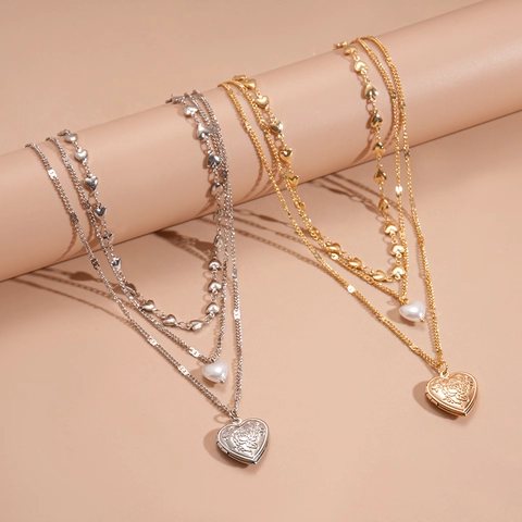 Collana A Strati In Lega Medaglione A Cuore E Ciondolo A Cuore Con Perla Artificial Sintetica Gioielli Vintage Stile Francese Per Donna