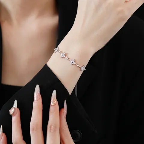 Women Adjustable Flower Bracelet Copper With Sparkling Zircon Four Leaf Clover Design Fashion Jewelry