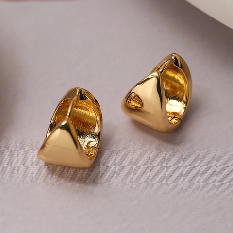 Dreieckige Geometrische Creolen Kupfer Echtgold Versilbert Poliert Retro Minimalistischer Stil Für Frauen