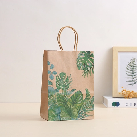 Kraft Paper Gift Bag Tropical Green Leaf Print Handle Party Packaging Eco Friendly Portable Candy Treat Bags