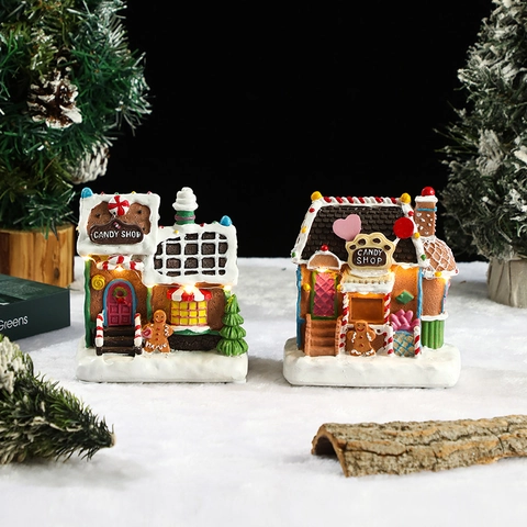 Weihnachts Lebkuchenhaus Candy Shop Ornament Harz LED Leuchtet Miniatur Schneeszene Tisch Festliche Dekoration