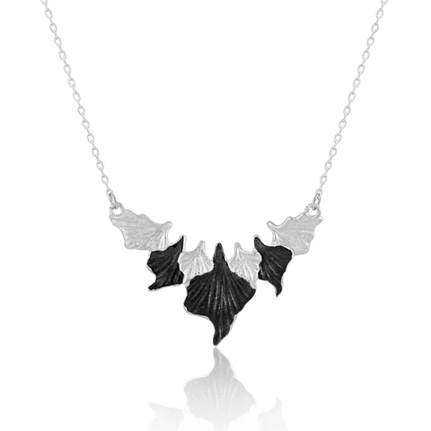Collana con Ciondolo a Foglia Irregolare in Argento Sterling S925 per Donna Catena a Clavicola Placcata Nero Oro Argento