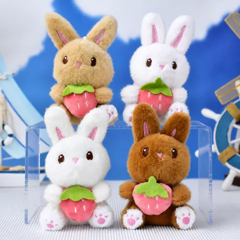 Süßer Plüsch Hase Kaninchen Mit Erdbeere Schlüsselanhänger Weich Gestopftes Tier Taschenanhänger Geschenk Für Mädchen Damen