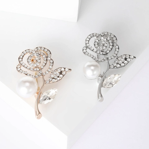 Elegante Broche de Rosa de Aleación con Strass para Mujer Con Perla Artificial Alfiler Floral Decorativo Joyería para Banquete Boda Fiesta