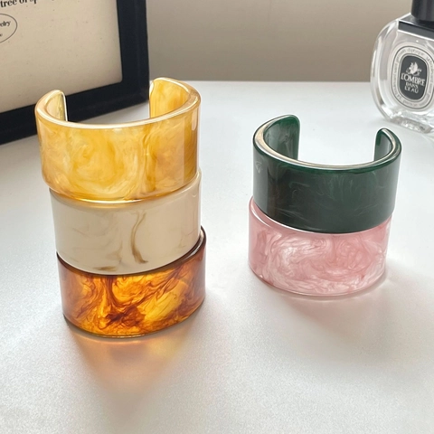 Brede Cuff Armband Van Acetaat Hars Onregelmatig Marmerpatroon Retro Armband Mode Sieraden Accessoire Voor Dames