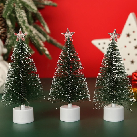 Mini Albero Di Natale LED Colorato Luminoso Innevato PVC Sisal Stella Decorazione Da Tavolo Regalo Festivo Ornamento Da Vetrina