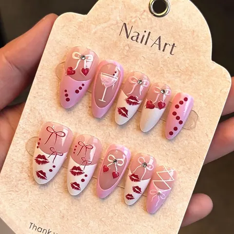 Press On Nagels Amandelvorm Roze Wit Rode Lip Hart Patroon Met 3D Strik Steentjes Zoet Stoer Franse Stijl