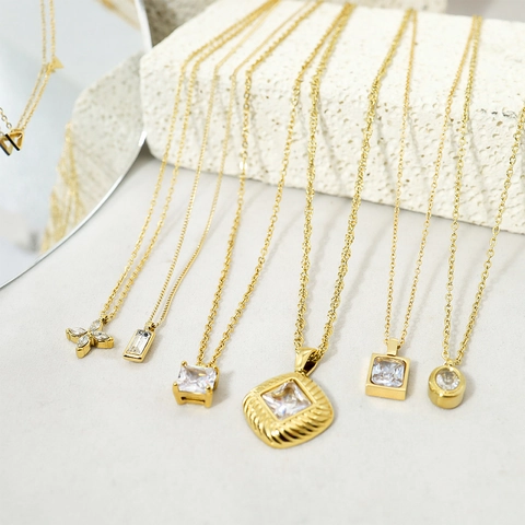 Edelstahl Zirkon Anhänger Halskette Vergoldet Herz Geometrische Form Einfache Schlüsselbein Kette Damen Eleganter Schmuck