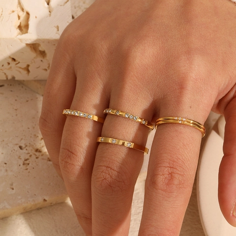 Minimalist Stainless Steel Rhinestone Ring For Women Gold Plated Geometric Round Commute Finger Ring Fashion Jewelry Accessory