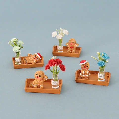 Miniature Christmas Gingerbread Man Figurine Resin Wooden Tray Glass Vase Flower Decor Desktop Dollhouse Accessory