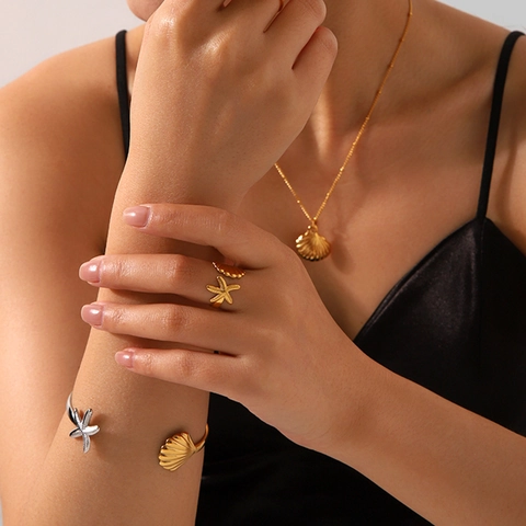 Collana Con Pendente A Conchiglia E Stella Marina In Acciaio Inossidabile Placcato Oro Stile Boho Estivo Da Donna