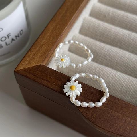 Anello Margherita Minimalista Con Süßwasserperle D'acqua Dolce Elastico Gioielli Dolci Fatti A Mano Per Donne