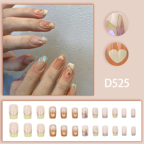 Press On Nails Aurora Ruit Diamant Hart Franse Stijl Nude Roze Verloop Kunstnagels Voor Vrouwen Manicure