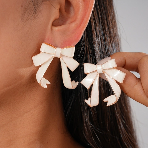 Orecchini A Lobo Con Fiocco Retrò Con Smalto Lega E Perno In Argento Stile Bohemien Elegante Per Donna Accessorio Di Moda