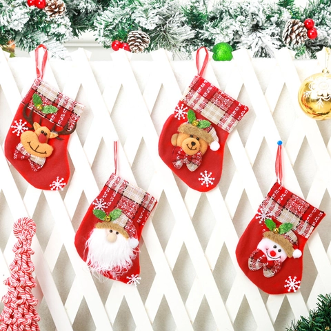 Cartoon Christmas Stocking Candy Gift Bag 3D Plush Santa Snowman Reindeer Bear Hanging Decoration For Kids Xmas Party Red Plaid Sock