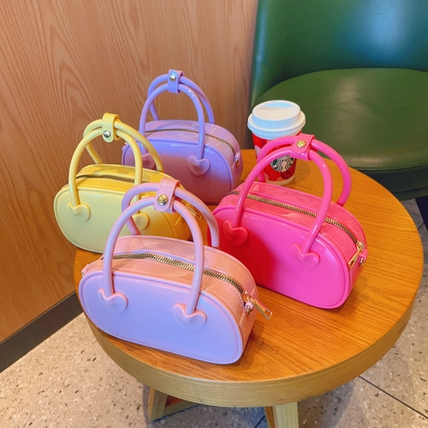 Mini Handtasche Damen PVC Jelly Material Bonbonfarben Mode Herz Deko Schulter Umhängetasche Tragbare Elegante Kleine Tasche