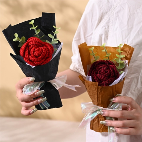 Handmade Crochet Flower Bouquet Knitted Yarn Sunflower Rose Artificial Floral Arrangement For Birthday Gift Home Decor