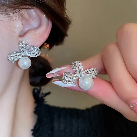 Strik Hangoorbellen Met Zirkonia Inleg En Kunstparelhanger Zilveren Oorsteker Elegante Franse Stijl Dames Sieraden
