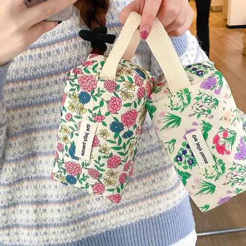 Floral Quilted Cosmetic Bag Retro Cotton Fabric Makeup Pouch With Handle Portable Travel Toiletry Organizer Vintage Flower