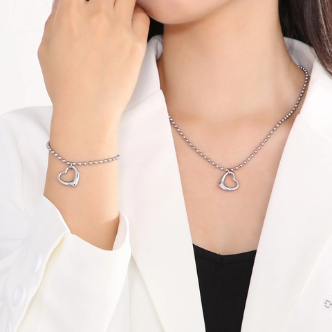 Hollow Heart Pendant Stainless Steel Necklace And Bracelet For Women Minimalist Fashion Jewelry Bead Chain Accessory