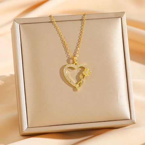 Heart Rose Pendant Necklace Titanium Steel Zircon Inlaid Mother's Day Jewelry Elegant Gift For Women