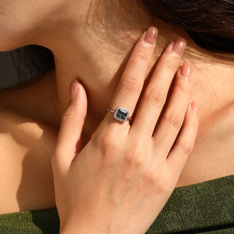 Bague en Argent Sterling 925 Avec Pierre Carrée Arc-en-ciel pour Femme Élégante Halo Strass Bijoux de Mode de Luxe