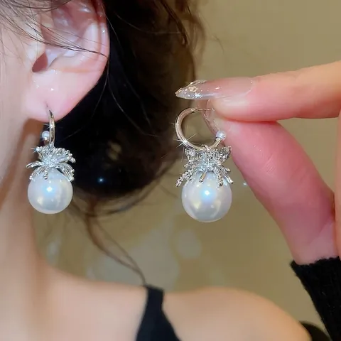 Orecchini Pendenti Con Künstliche Perle Eleganti Con Design Floreale In Zircone E Perno In Argento Stile Vintage Da Donna