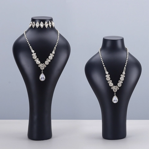 Necklace Display Stand Resin Portrait Bust Mannequin Jewelry Showcase Professional Artistic Style Props