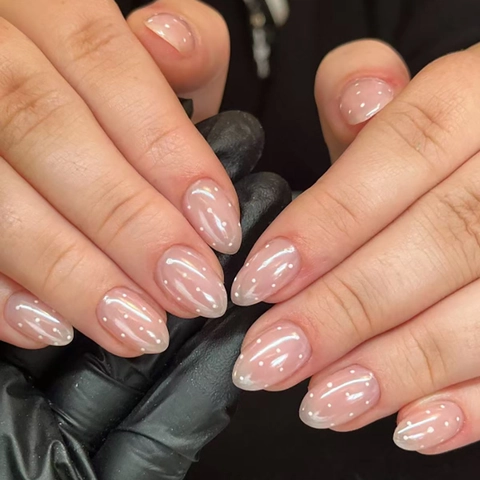 Ongles À Presser Forme Amande Finition Aurore Nacrée À Pois Blancs Et Rayures Faux Ongles Minimalistes Femmes