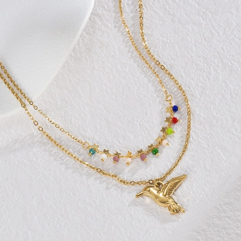 Collar de Doble Capa de Acero Inoxidable Chapado en Oro de 18K Con Colgante de Colibrí y Cuentas de Colores