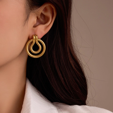 Vintage Stainless Steel Twisted Spiral Earrings 18K Gold Plated Geometric Ribbed Round Stud Earrings For Women Jewelry Gift