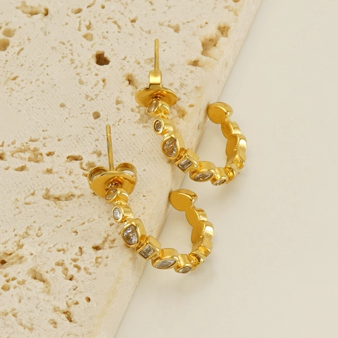 Créoles En C Plaquées Or 18K Acier Inoxydable Zircone Cubique Multi-Forme Clous Géométriques Pour Femmes
