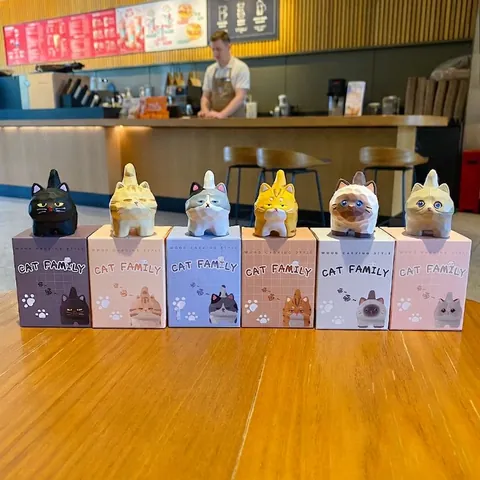 Cartoon Cat Figurines Resin Wood Carving Style Cute Kitten Miniature Statues Desktop Decor Car Dashboard Ornaments Gift