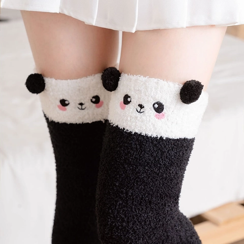 Chaussettes Au-dessus du Genou en Vison Polaire Animal de Dessin Animé Femme Chaudes Chaussettes de Sommeil Douces Maison