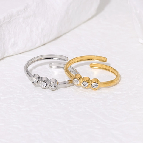 Bague Ajustable En Acier Inoxydable Pour Femmes Plaqué Or 18K Avec Trois Pierres De Zircon Bijoux Élégants