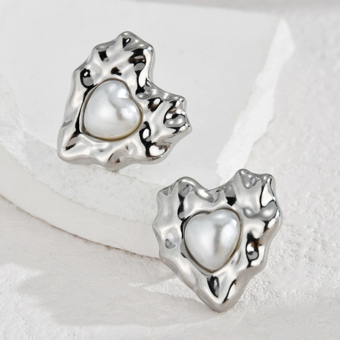 Pendientes De Botón De Corazón De Acero Inoxidable Con Perla Artificial De Imitación Textura De Lava Martillada Estilo Retro Francés