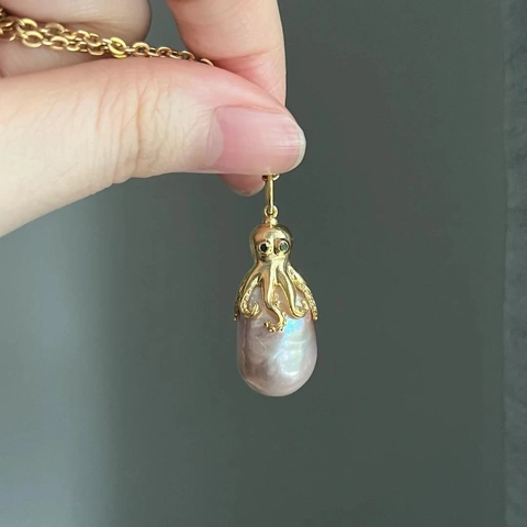 Artificial Baroque Pearl Octopus Pendant Necklace Copper Jellyfish Ocean Theme Zircon Inlaid Jewelry For Women