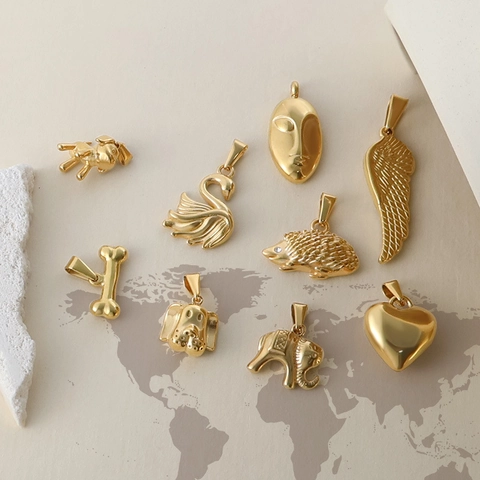 Vintage Stainless Steel Pendant Necklace Gold Plated Heart Wing Elephant Dog Hedgehog Bone Human Face Jewelry For Women