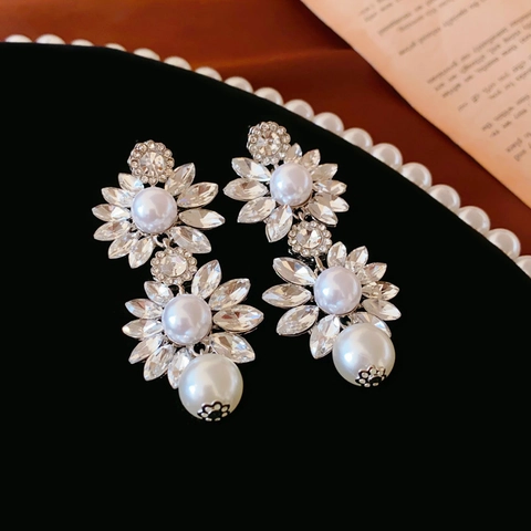 Pendientes De Gota Con Flores Con Perla Artificial Diamante De Imitación Y Poste De Plata Elegantes De Lujo Para Mujeres