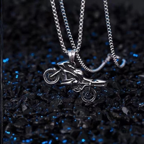 Collana Con Ciondolo Moto Acciaio Al Titanio Retro Punk Hip Hop Streetwear Gioielli Ruote Mobili Per Uomo Donna