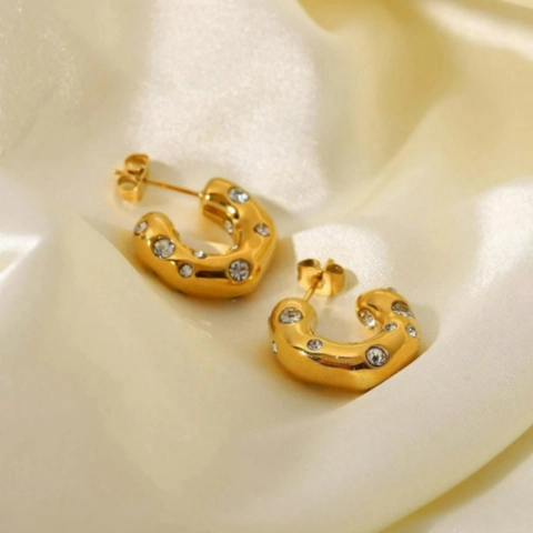 Orecchini a Cerchio a C in Acciaio Inossidabile Martellato Irregolare con Strass per Donna Placcato Oro 18K Gioielli Moda