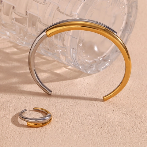 Minimalist Two Tone Cuff Bracelet And Interlocking Ring 18K Gold Plated 316L Stainless Steel Geometric Jewelry For Women