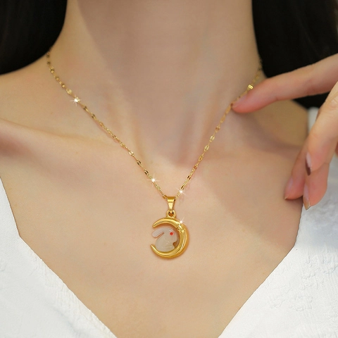 Crescent Moon Rabbit Pendant Necklace Titanium Steel Real Gold Plated Minimalist Star White Rabbit Clavicle Chain Jewelry