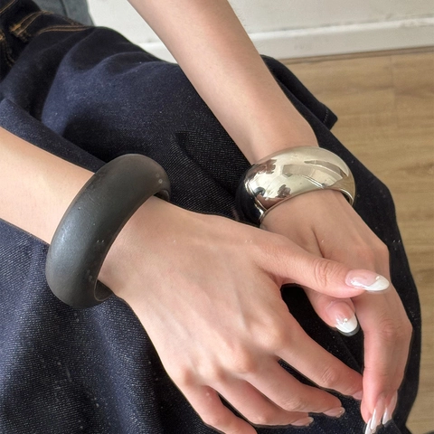 Chunky Cuff Bracelet High Polish Mirror Surface Wide Metal Bangle Minimalist Aesthetic Retro Fashion Jewelry For Women
