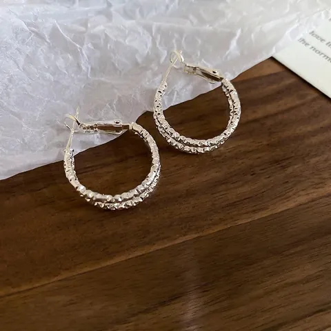 Pendientes De Aro Dobles Textura Plisada Diseño Redondo Con Poste De Plata Joyería De Moda Minimalista Para Mujeres