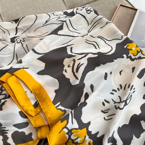 Foulard Long en Satin Imprimé Floral Élégant pour Femme Châle de Mode Léger Doux pour Printemps Été Resort