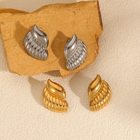 Orecchini In Acciaio Inossidabile A Forma Di Conchiglia Ondulata Stile Ins Placcati Oro 18K Gioielli Da Donna