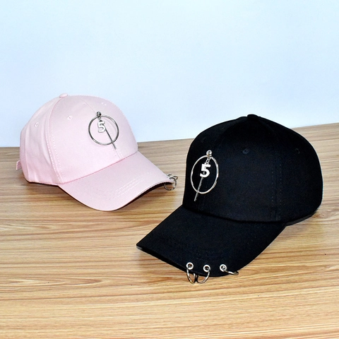 Berretto da Baseball in Cotone Stile Punk da Donna Con Catena e Anelli in Metallo Cappello Parasole Streetwear Regolabile