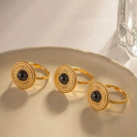 Vintage Verstellbarer Ring Aus Edelstahl Mit Schwarzem Onyx Und Sonnenstrahl Muster 18K Gold Vergoldet