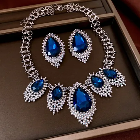 Goccia D'acqua Cristallo Blu Lega Strass Collana Orecchini Con Silver Earring Post Stile Palazzo Di Lusso Donne